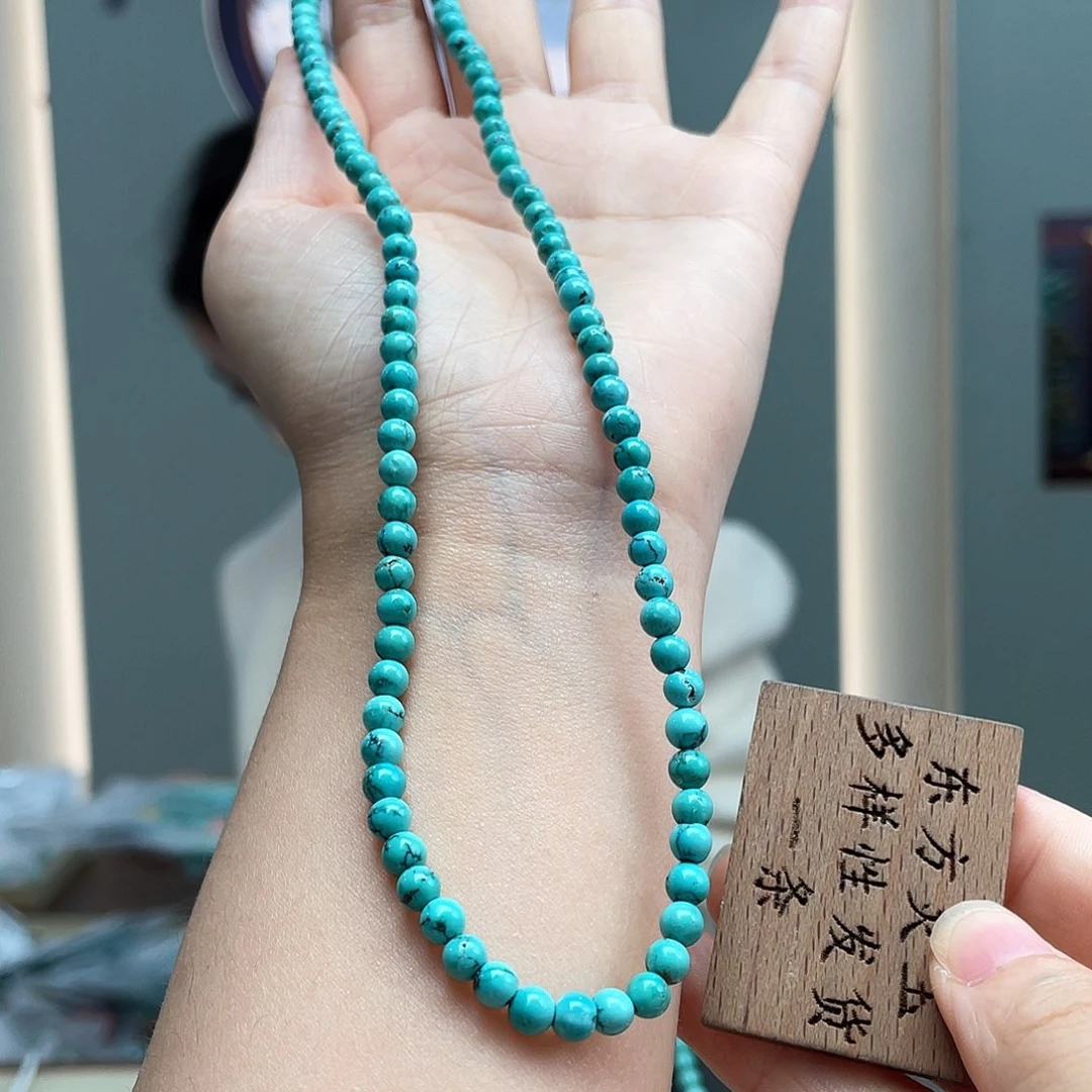 绿松石未镶嵌颈饰