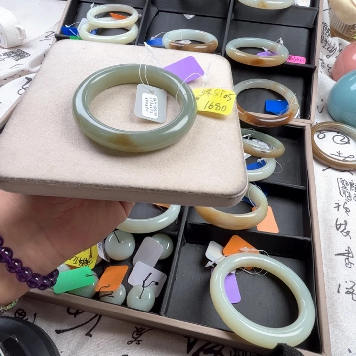 未镶嵌手镯和田玉玲珑美镯56.5