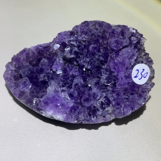 紫晶未镶嵌大型摆件（非配饰）