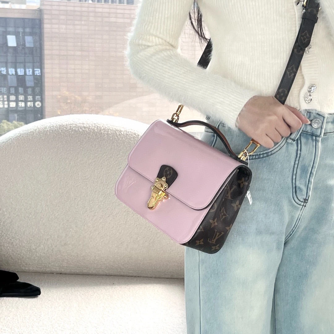 95新 LouisVuitton/路易威登 lv樱花粉拼老花邮差包单肩斜挎包