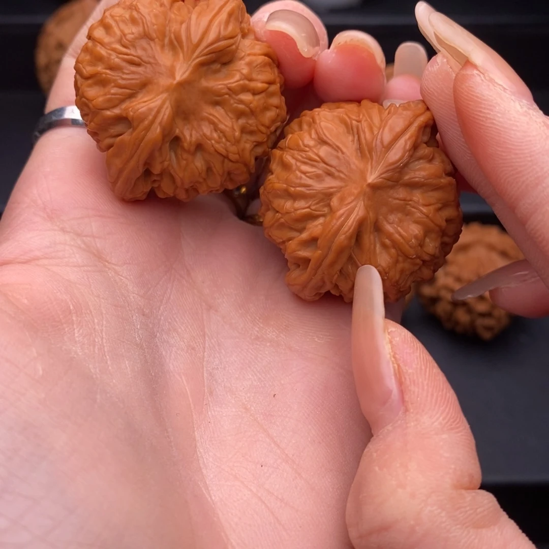 文玩核桃把件Ｍ*?核王37