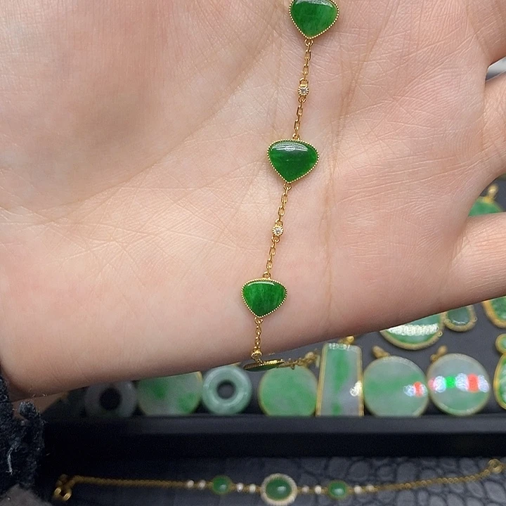 翡翠手链18K金镶嵌噜**猪天然翡翠