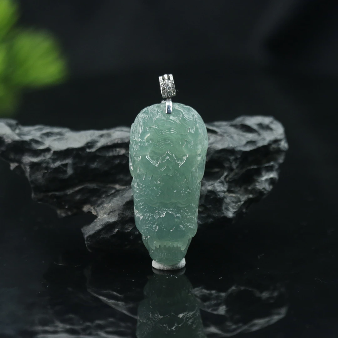 39天然缅甸翡翠A货18k貔貅/500897/上海嘉禾拍卖