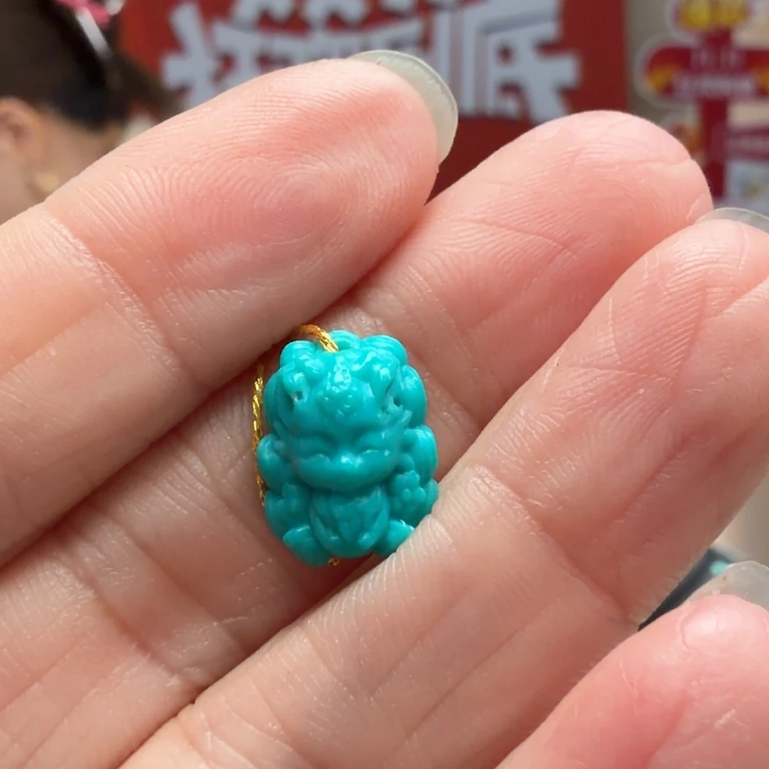 绿松石未镶嵌颈饰