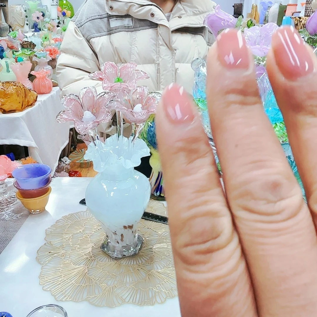 安妮琉璃花瓶艺术品