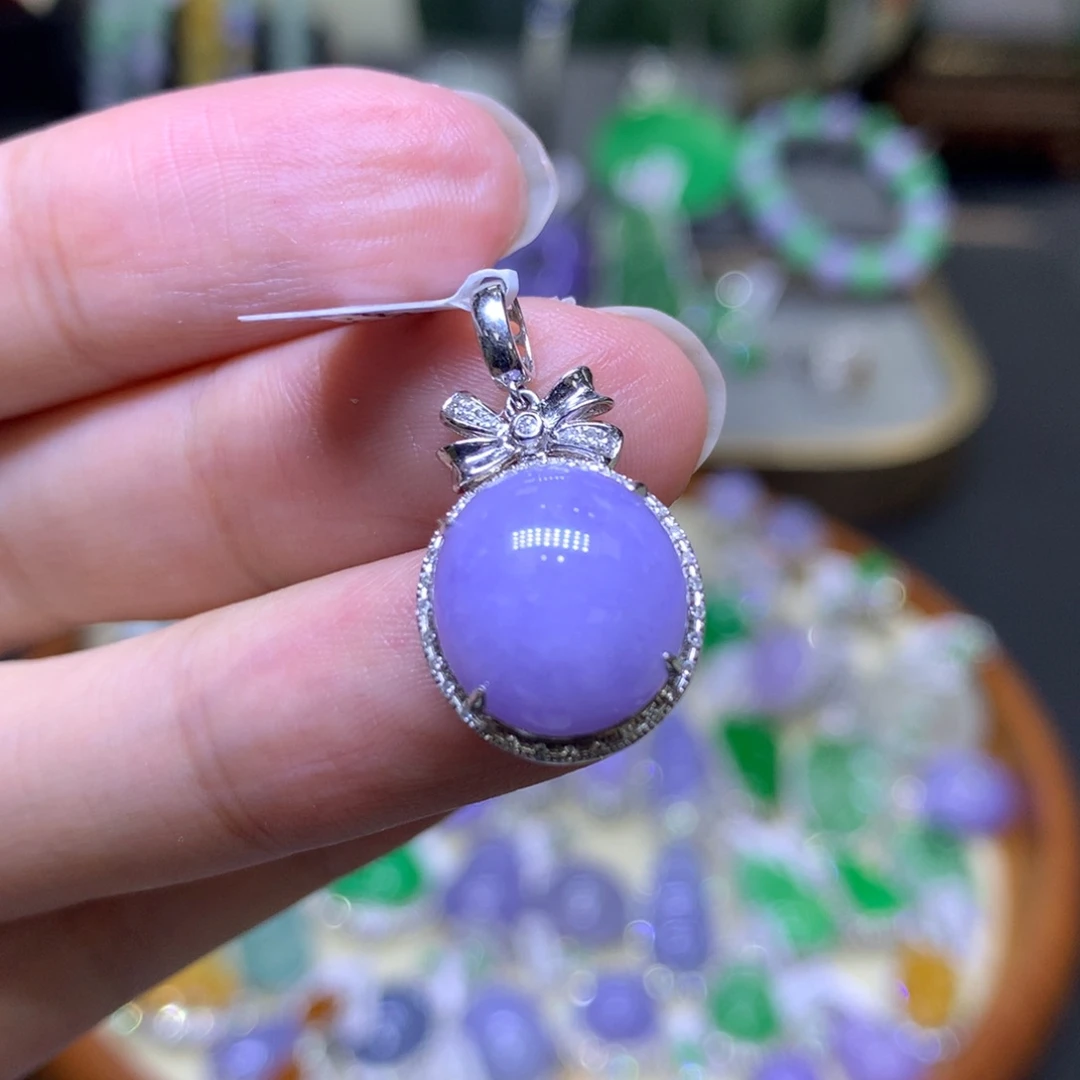 翡翠18K金镶嵌颈饰翡翠吊坠项链