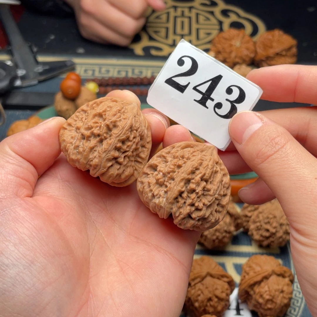 文玩核桃把件山**里38全品凹底243号