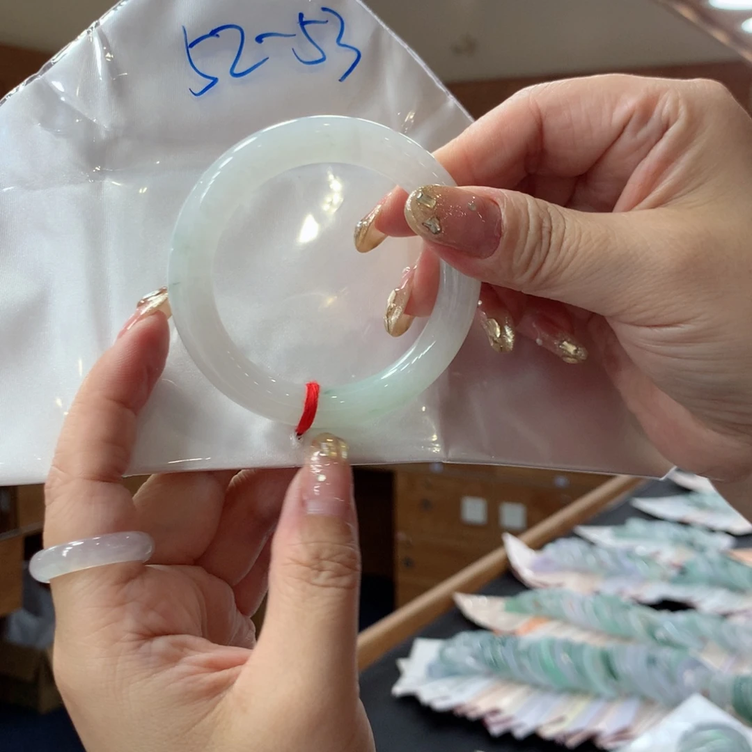 未镶嵌手镯翡翠翡翠