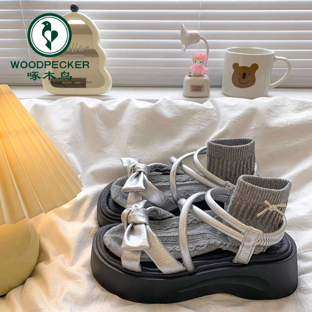 啄木鸟银色凉鞋女夏2025年新款小个子绝美高级感配裙子厚底罗马鞋