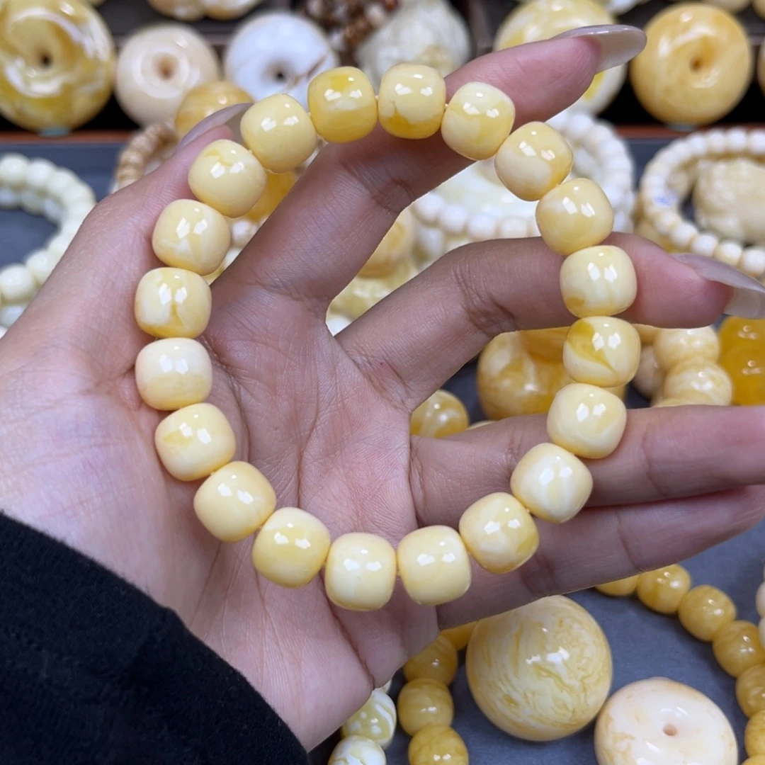 琥珀未镶嵌手串……