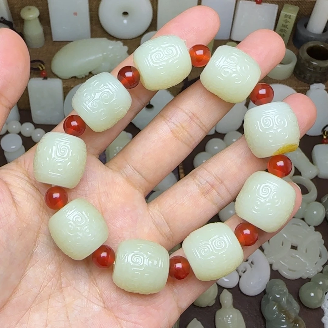 未镶嵌和田玉挂件