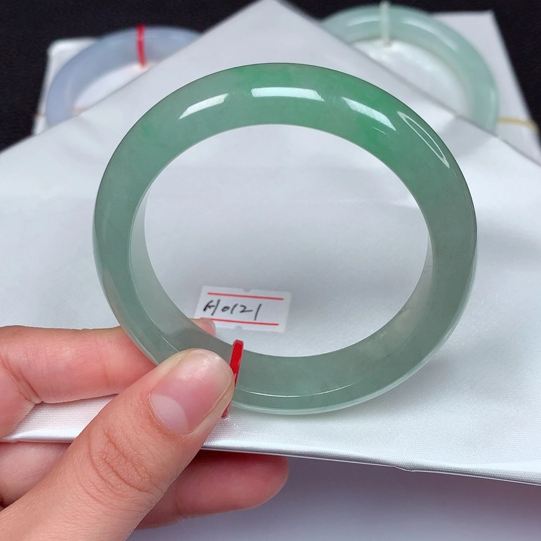 翡翠未镶嵌手镯正圈53