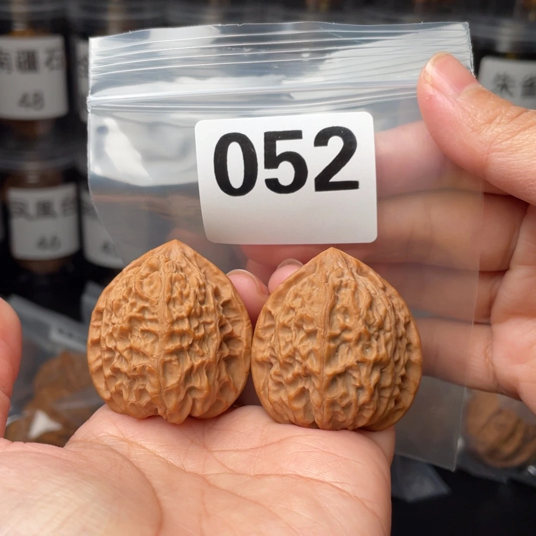 把件文玩核桃37金牛