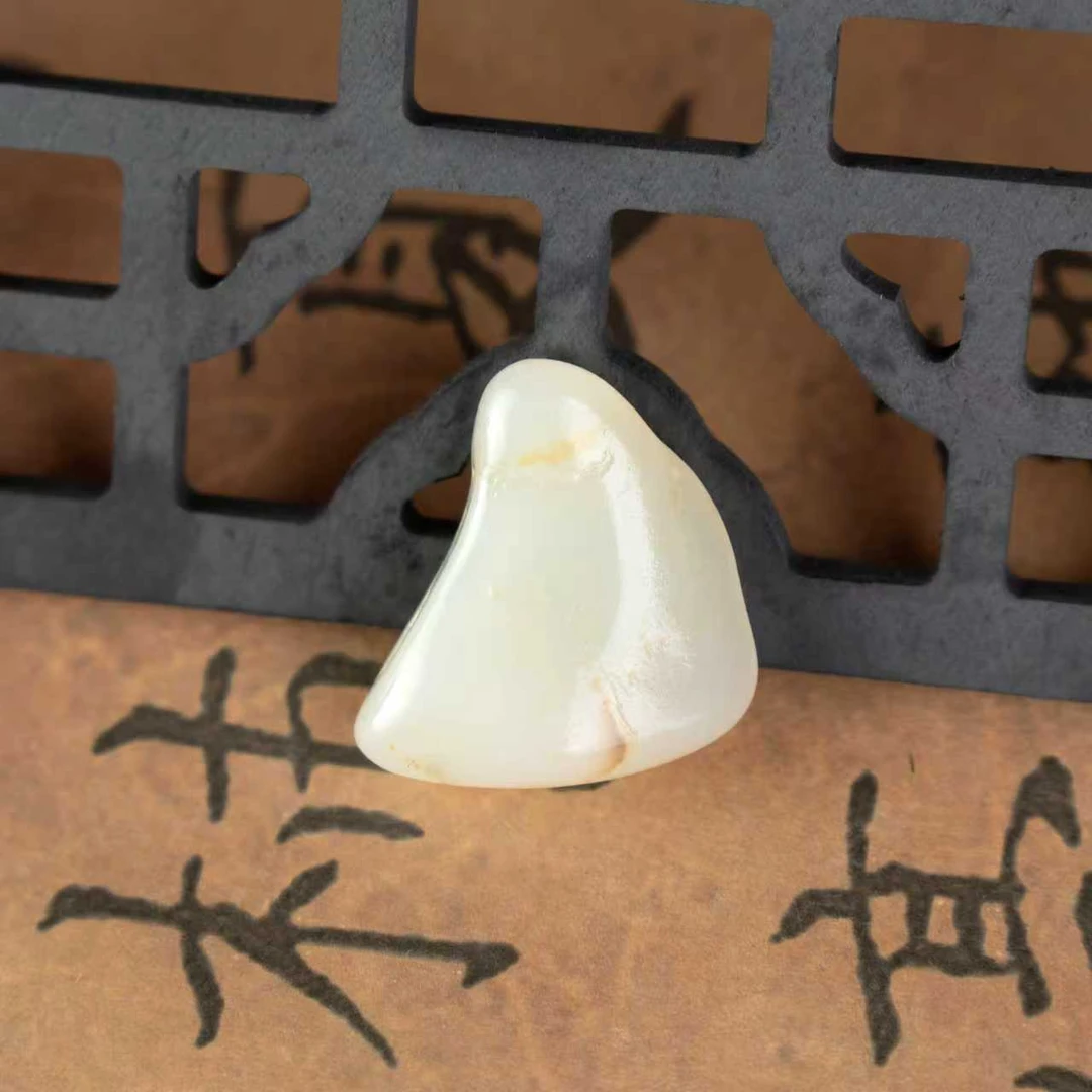 可定制可雕刻的纯天然和田玉黄皮白肉原皮原色玉石吊坠
