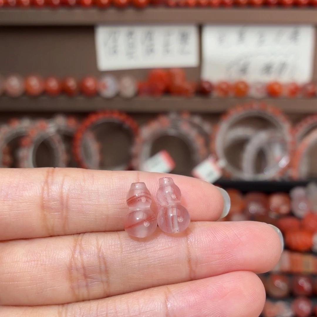 南红玛瑙未镶嵌川料通孔葫芦一对