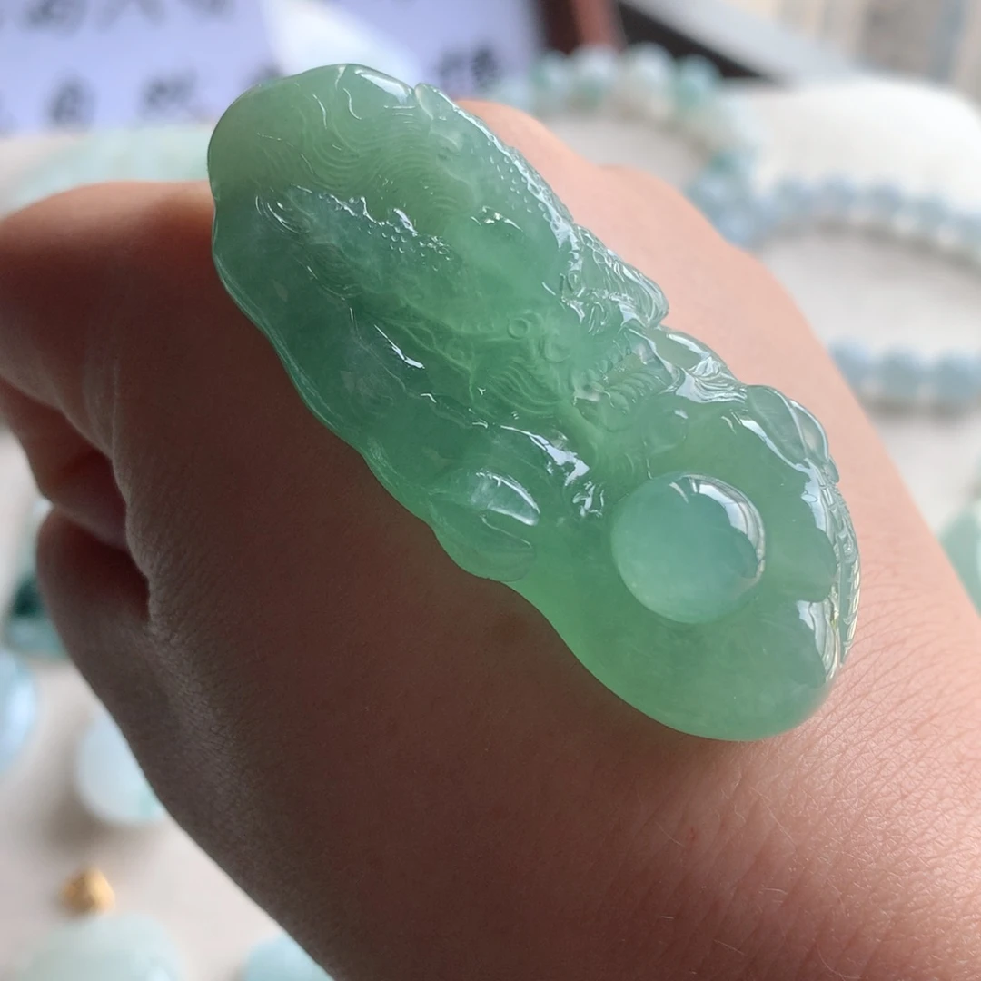 翡翠未镶嵌颈饰清*翡翠