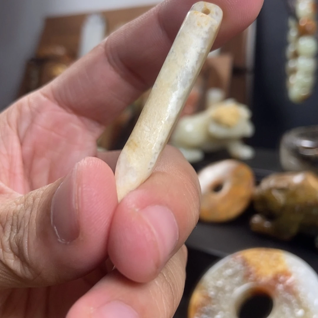 和田玉（糖玉）未镶嵌颈饰
