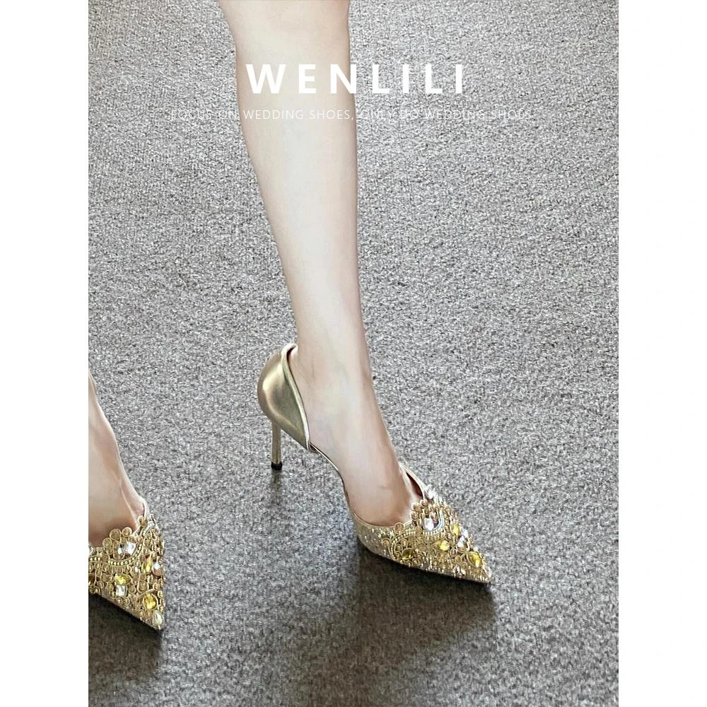 法式日常可穿重工水钻婚鞋女2025新款中空婚纱新娘细跟水晶高跟鞋