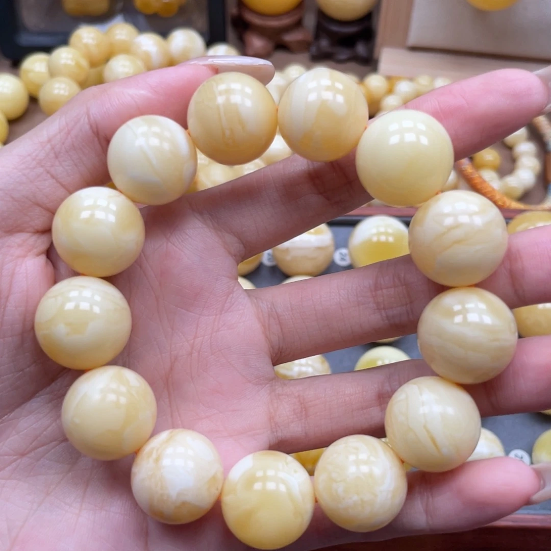 未镶嵌琥珀珠宝奇石