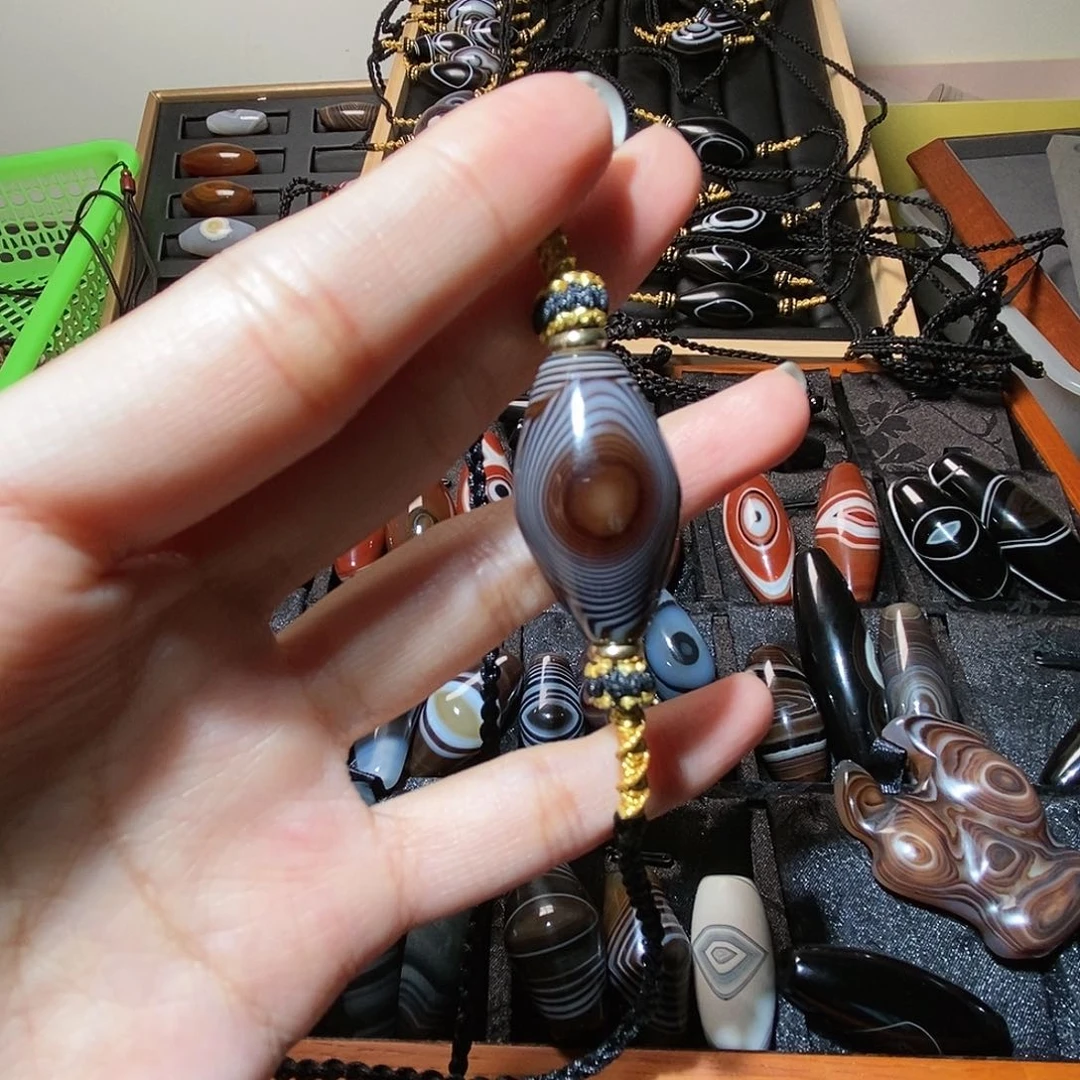 玛瑙/玉髓颈饰未镶嵌W****f