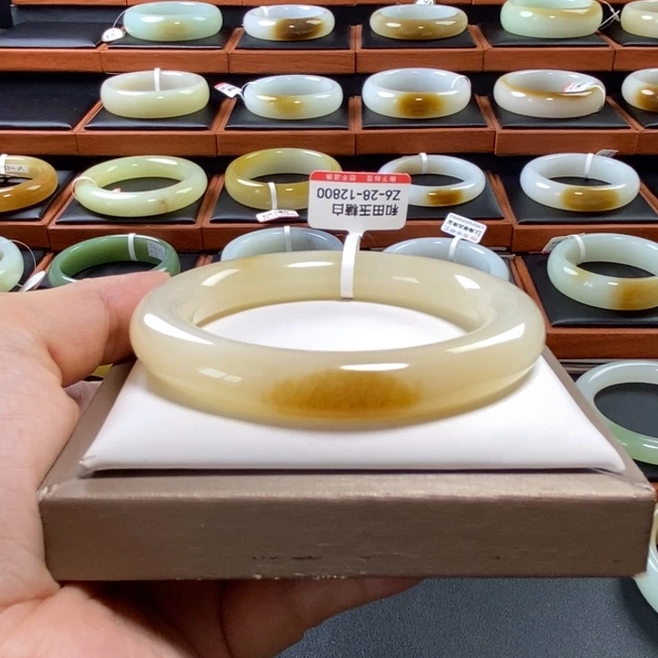 和田玉手镯未镶嵌60