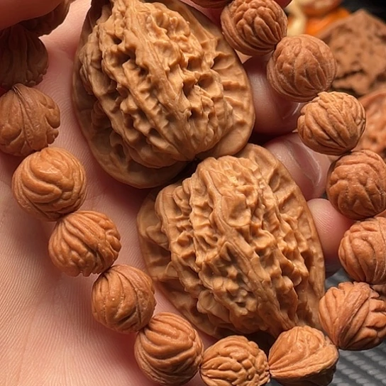 I***n核桃手串/手链秦岭文玩核桃小