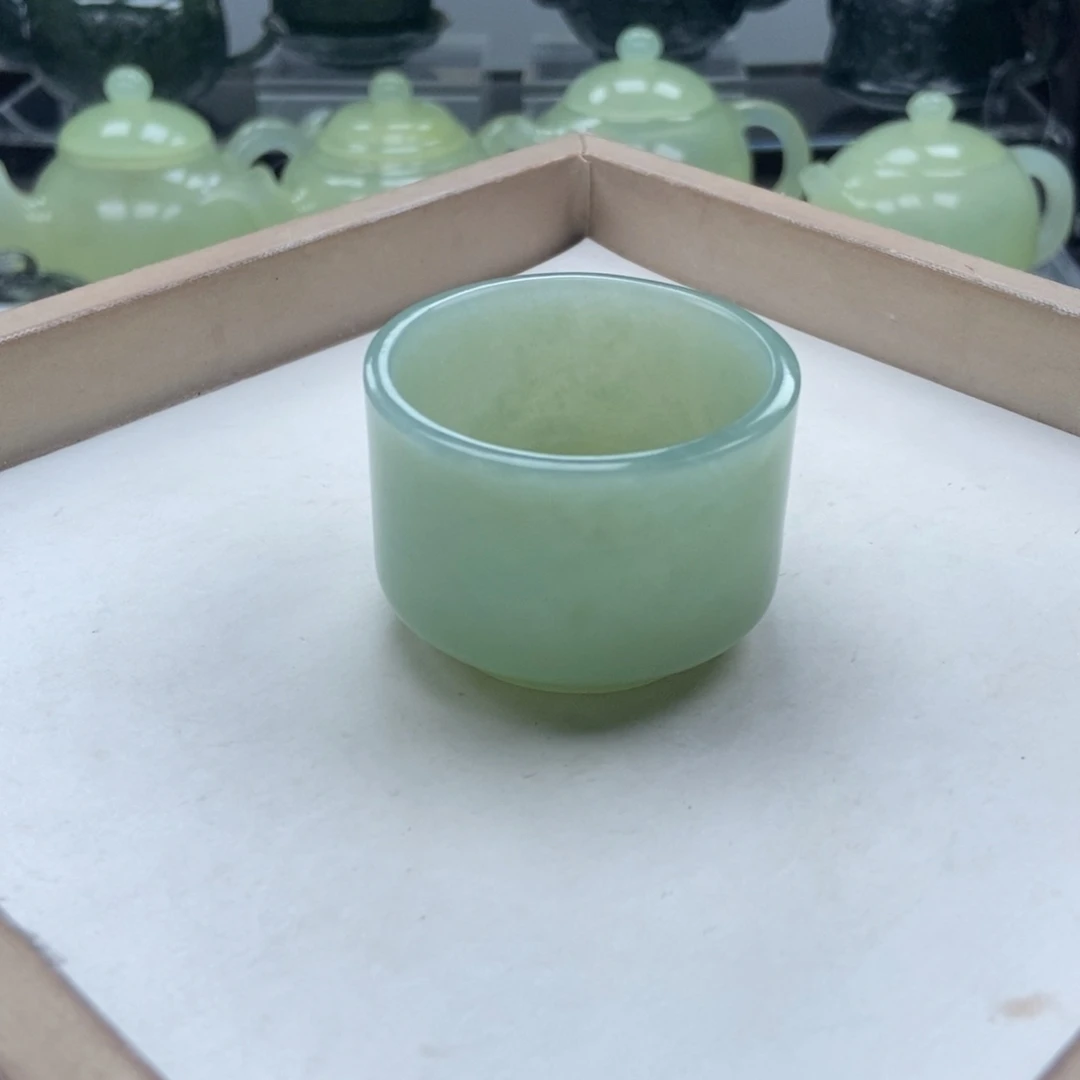 蛇纹石玉未镶嵌主人杯