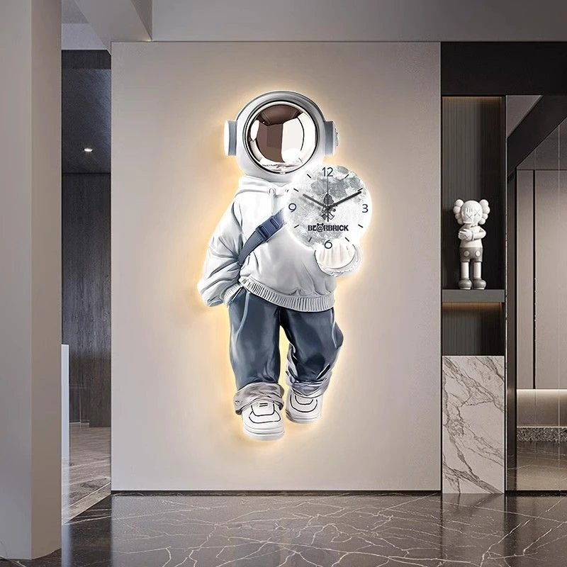 宇航员电视背景墙装饰画钟表高级感时钟轻奢创意走廊过道玄关挂画