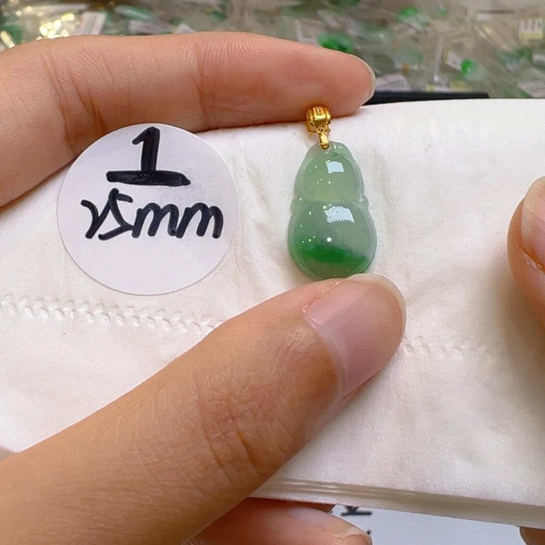 吊坠(不含链)18K金镶嵌翡翠