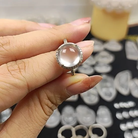 石英质玉银S925镶嵌戒指俄白