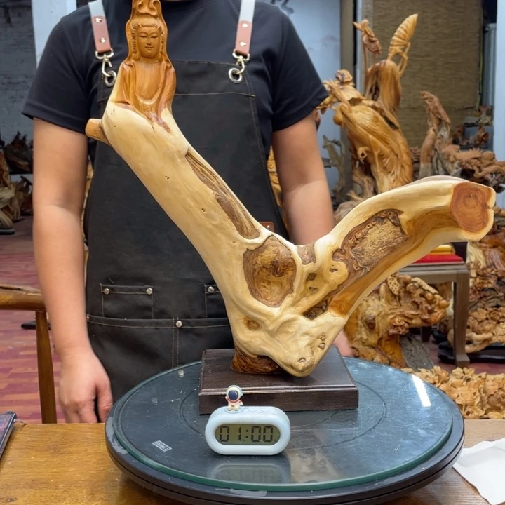 T***a柏木太行崖柏根雕