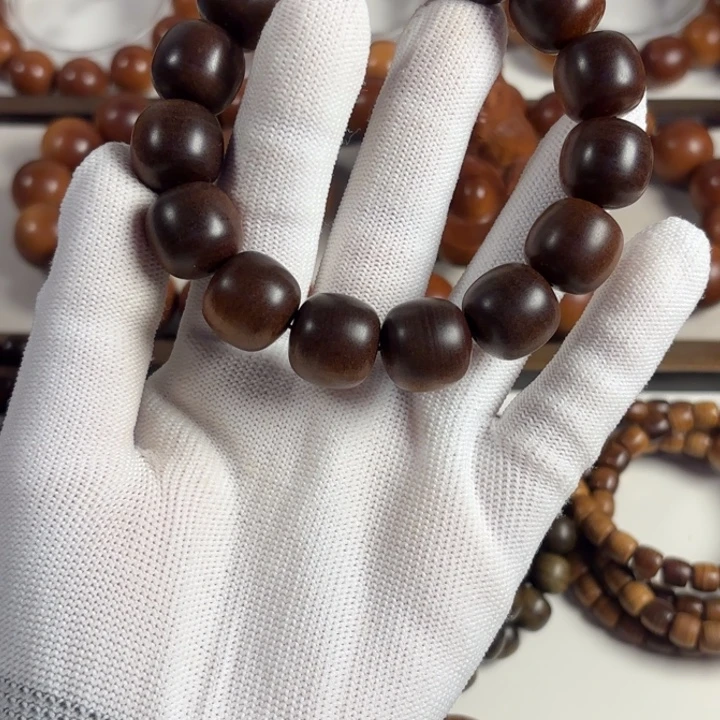 瑀***瑞檀香木1516老山檀黑肉奶香奶甜