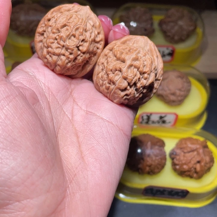 文玩核桃吊坠35莲花