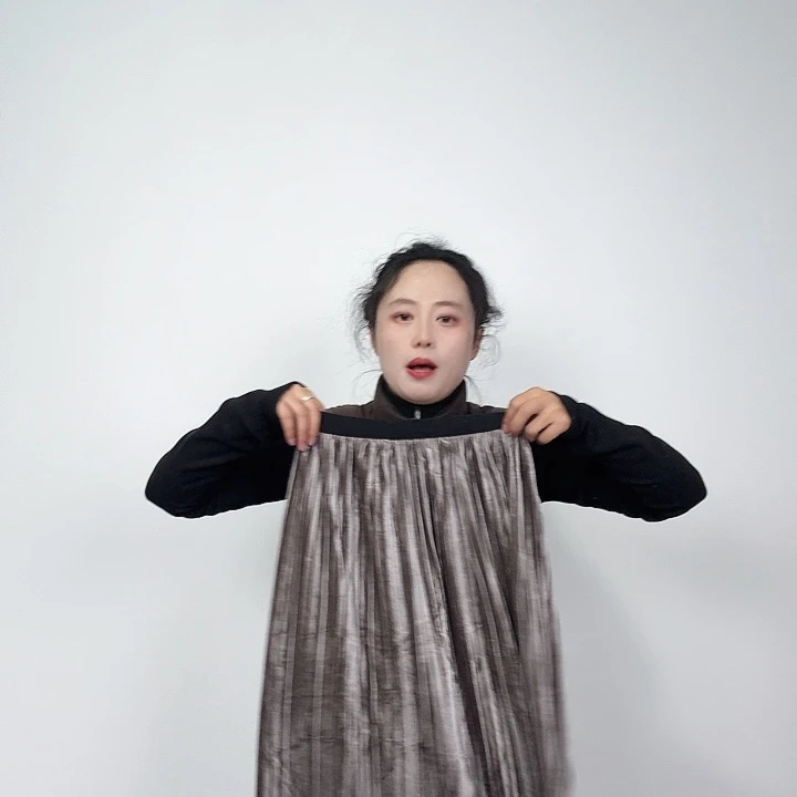 漂亮的美女衣服120斤