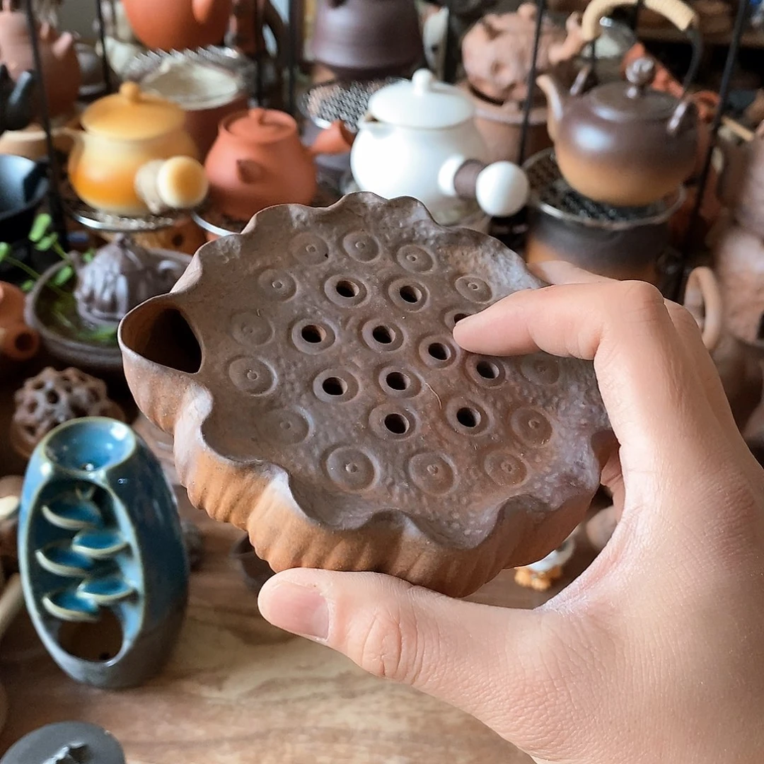 瓷片荷花绽放了我去海边了……