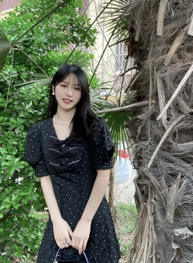 蝴蝶结泡泡袖连衣裙-0913