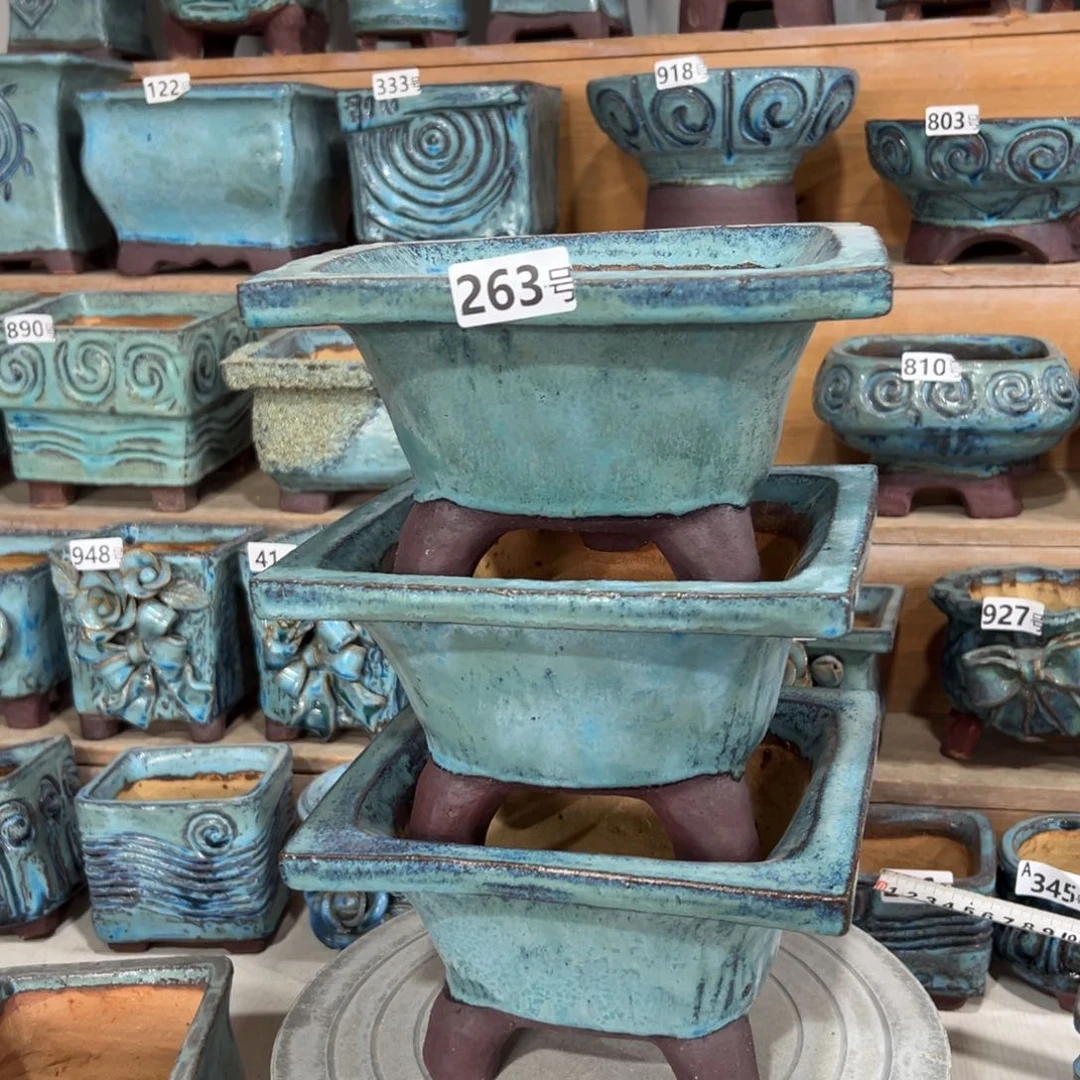 红陶尚雅陶坊多肉花盆一个裂。