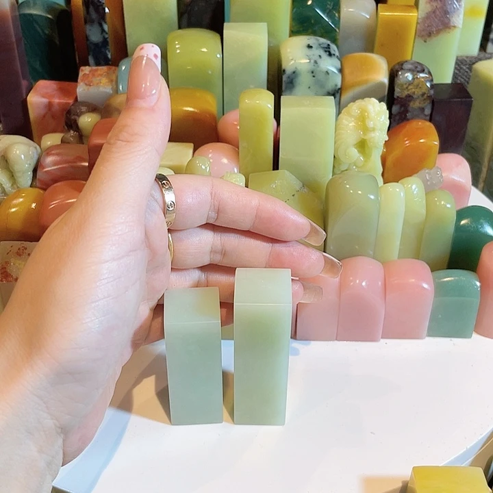 山***瑰云南石云南竹叶青