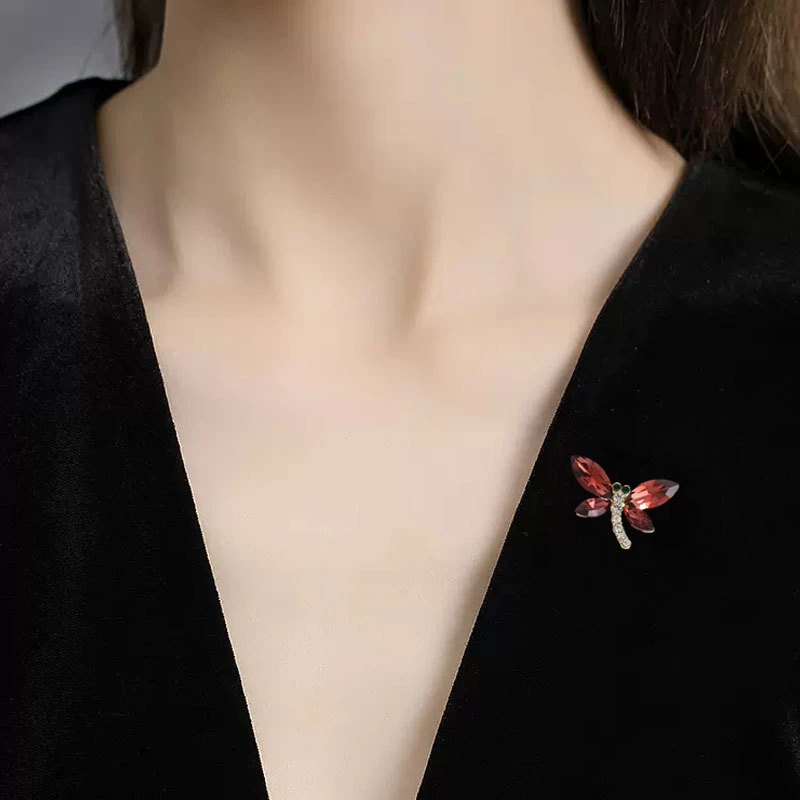 【拾柒推荐】ML194-优雅蜻蜓蓝色水晶领针