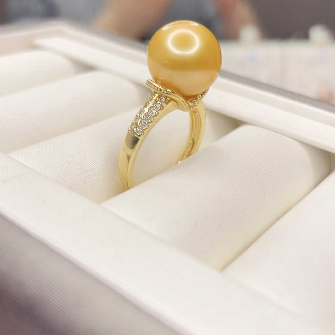 淡水珍珠吊坠(赠链)未镶嵌