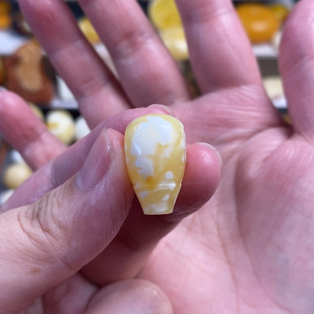 未镶嵌蜜蜡裸石瓷白妖花三通11.8