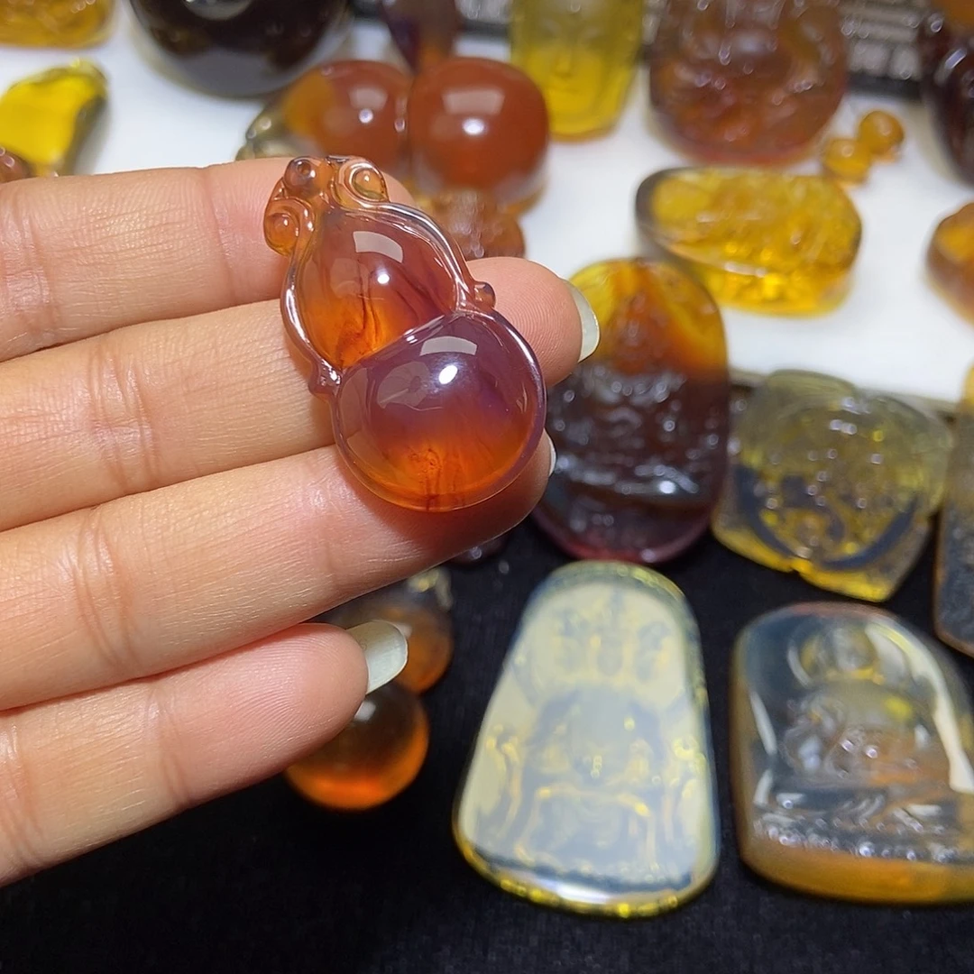 琥珀未镶嵌颈饰缅甸天然琥珀吊坠