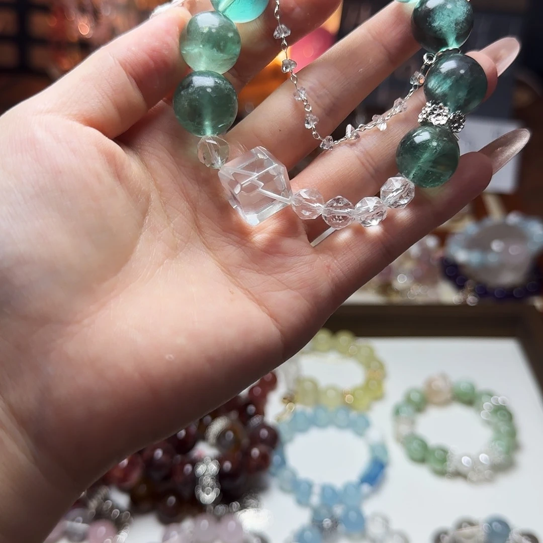 水晶手链合金靠****死