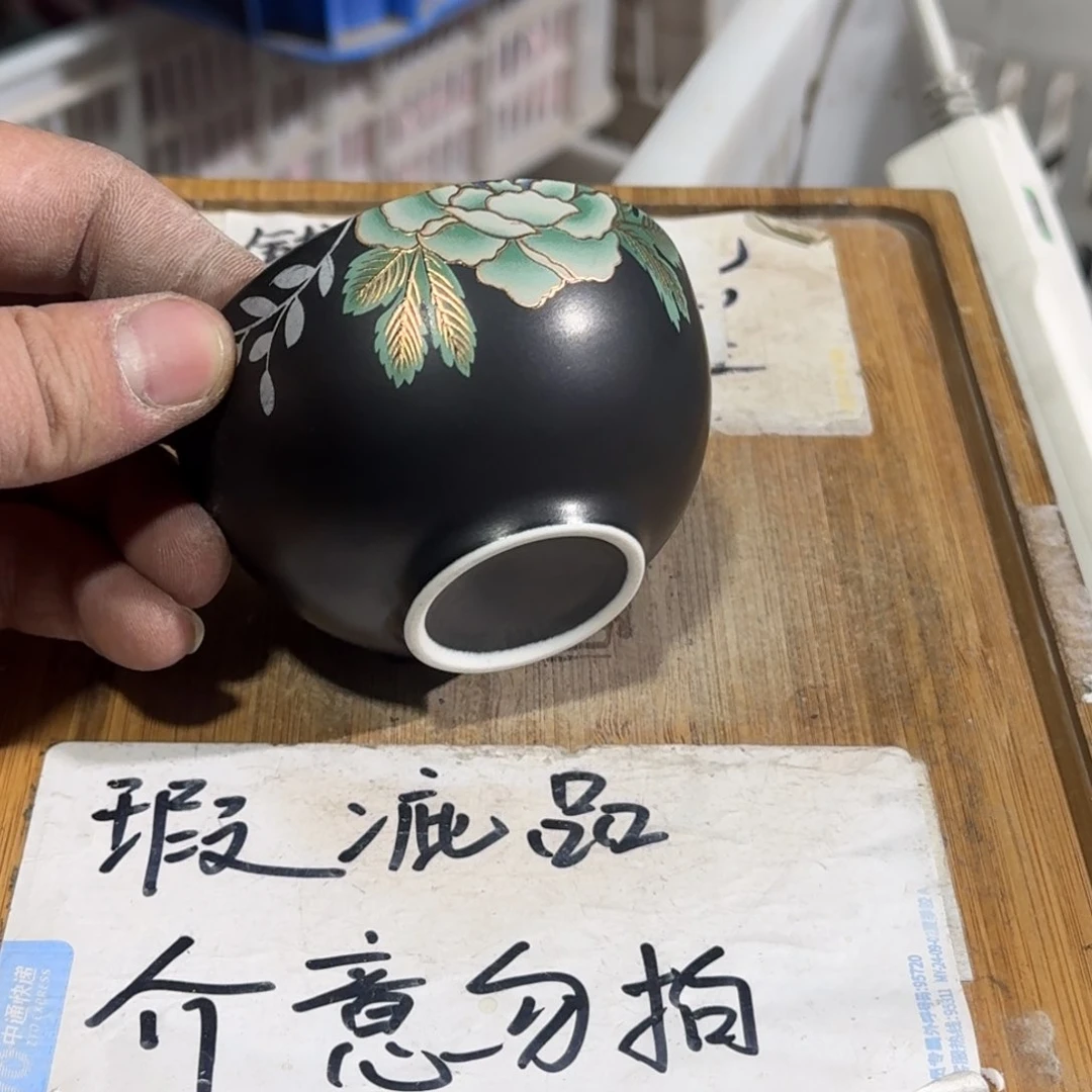 瑕疵介意勿拍陶瓷器皿F373