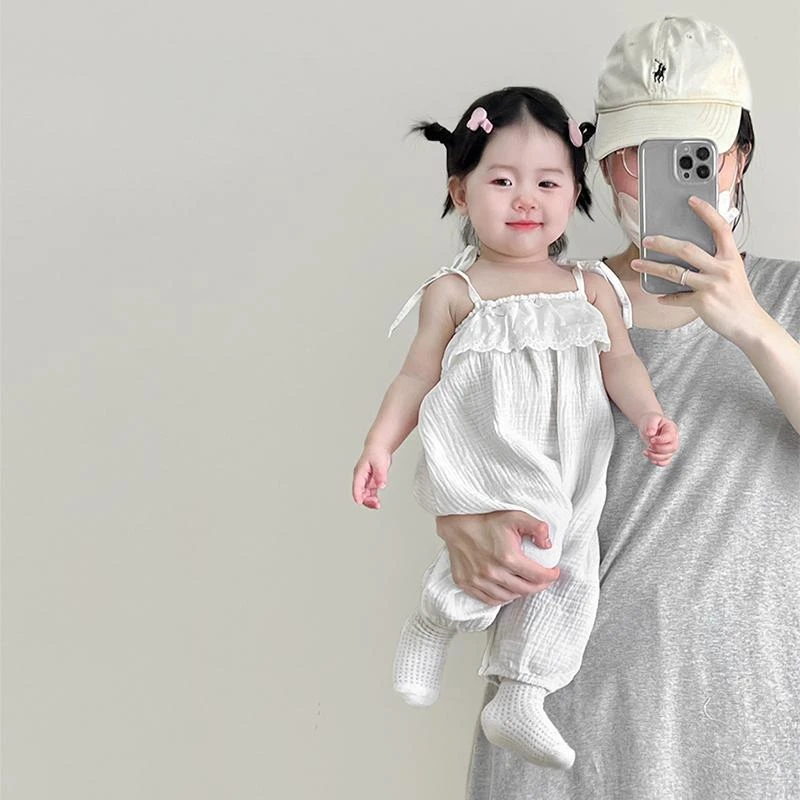婴儿夏季连体衣洋气可爱爬服女宝宝甜美超萌夏装休闲甜美吊带哈衣