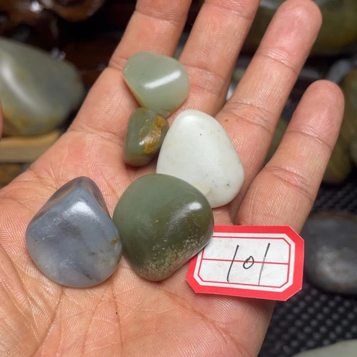 颈饰未镶嵌和田玉101