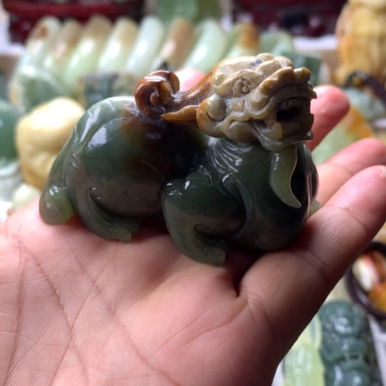 春***.岫岩河磨玉（透闪石质玉）未镶嵌挂件