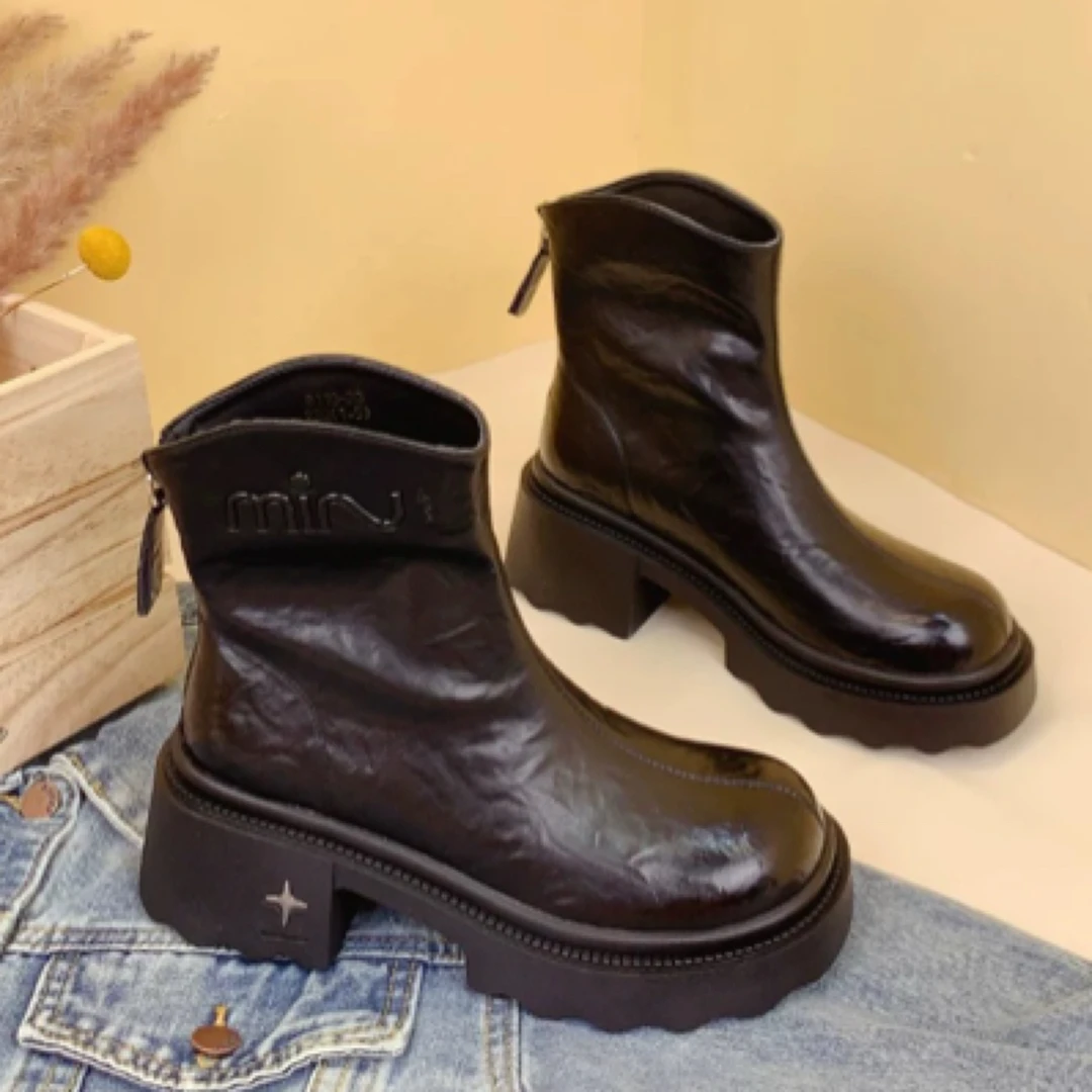 短靴圆头时装厚底粗跟百搭时尚英伦风复古增高潮流马丁靴