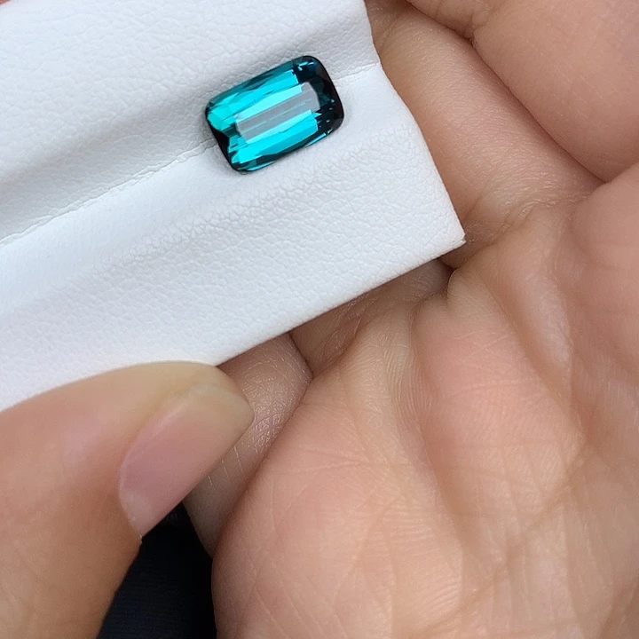 未镶嵌裸石碧玺2.73ct拉贡碧玺吉尔德