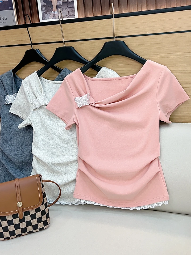 纯欲设计感小众斜领露肩T恤女2025夏季新款修身显瘦收腰褶皱上衣